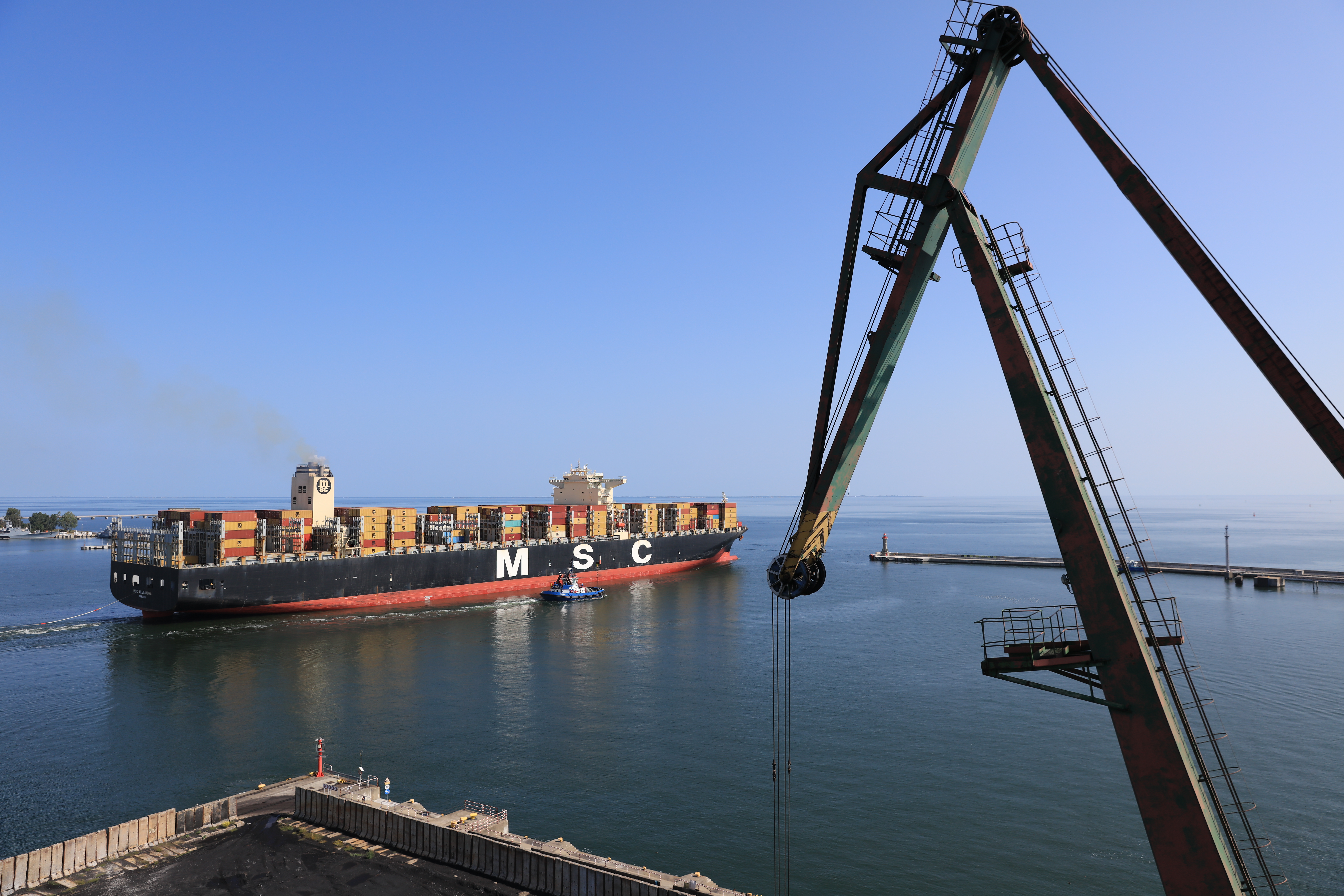 kontenerowiec, Port Gdynia